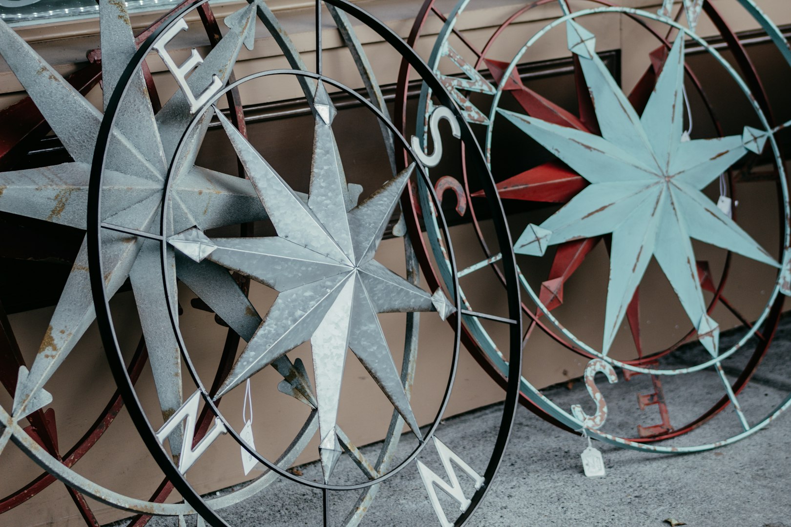 Livscoach. Livscoaching. Självkänslacoach. Självledarskap. Självkänsla. Högkänslighet. Hsp. Hsp-coach. Holistisk coach. Motivation. Livskompass.